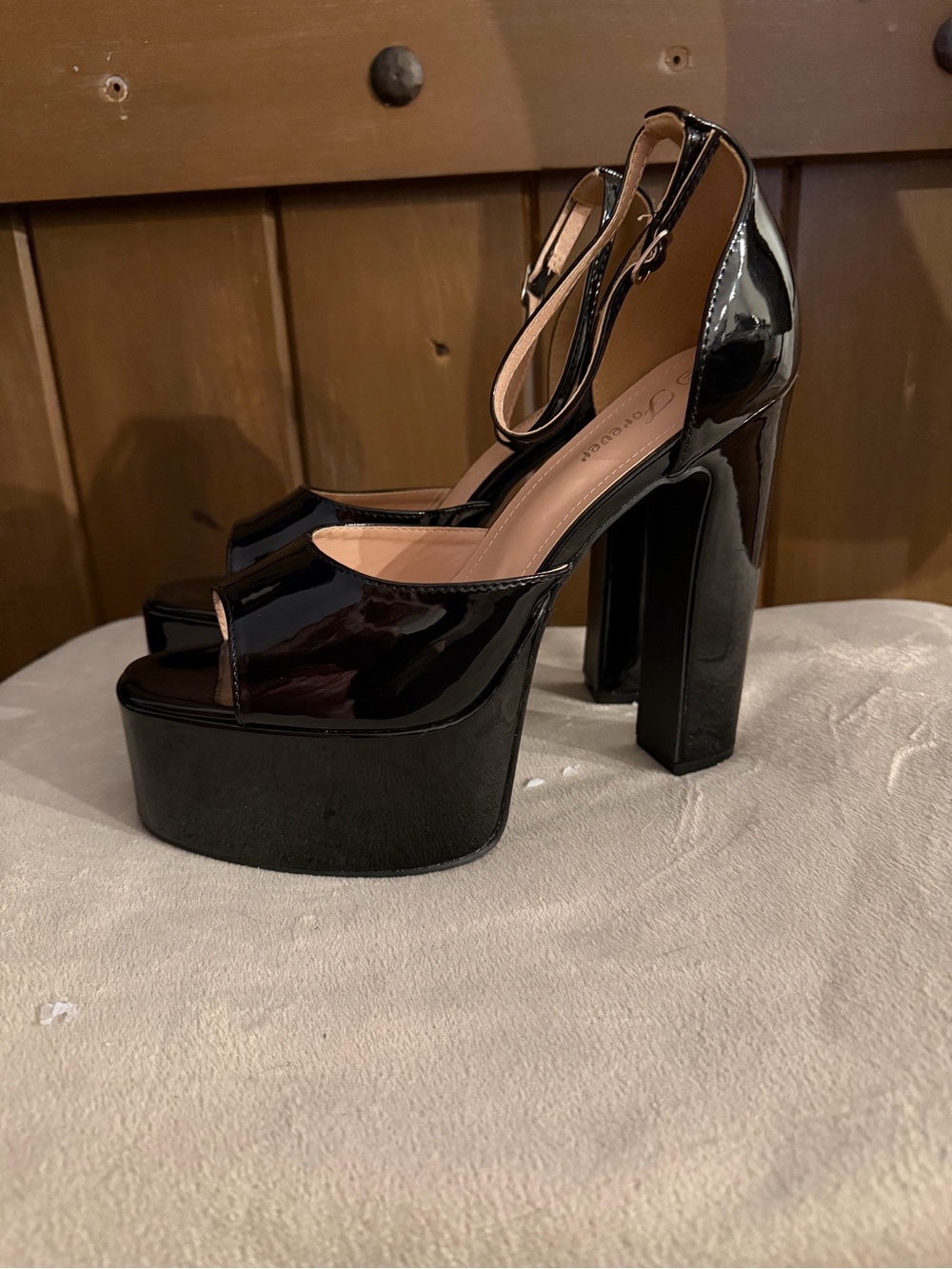 Forever 21 Black Patent Platform Ankle-Strap Chunky High Heels Size 10 - Picture 7 of 10
